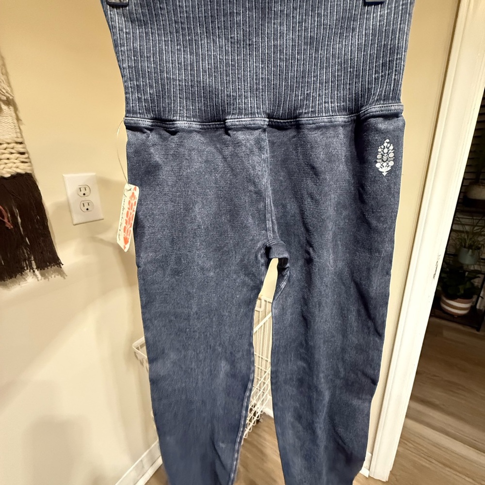 Free people movement grey Leggings xs/s